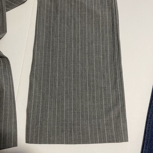 Chico’s Career Trousers Size 0 US 6 Gray Pinstripe Flat Front Mid Rise Flare NEW - Picture 6 of 9